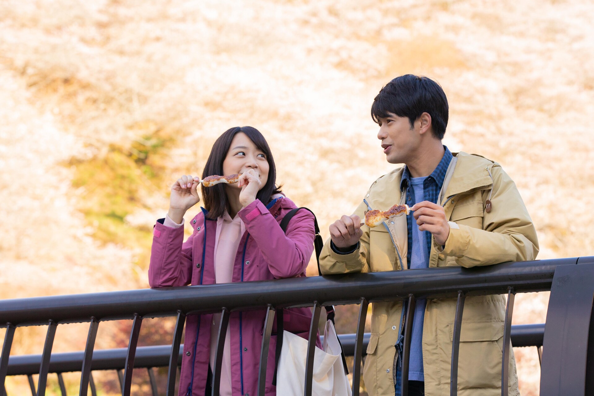 森崎ウィン×深川麻衣「僕と彼女とラリーと」10月公開、特報とポスター