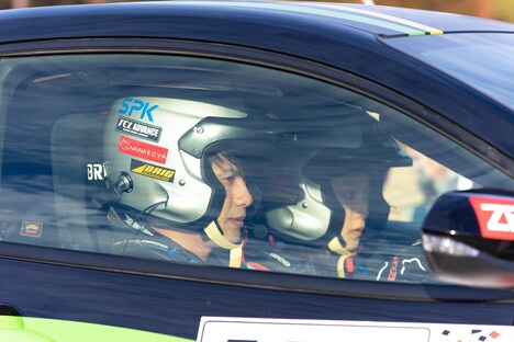 「僕と彼女とラリーと」