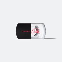 「ディズニー クルエラ コレクション by M・A・C」アイ ラッシュ（税込1980円）