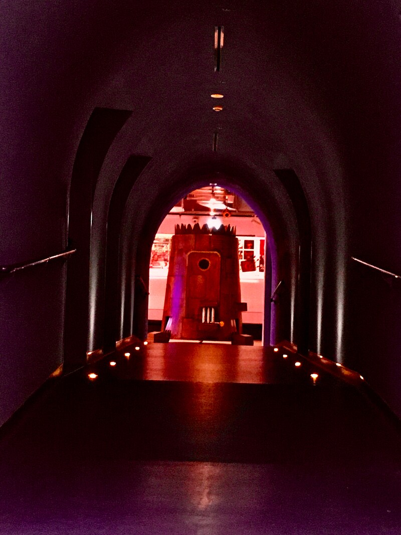 アップリンク吉祥寺に“急に現れた”というペペラッツ。