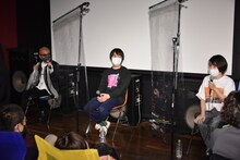 左から竹中直人、大橋裕之、篠原利恵。