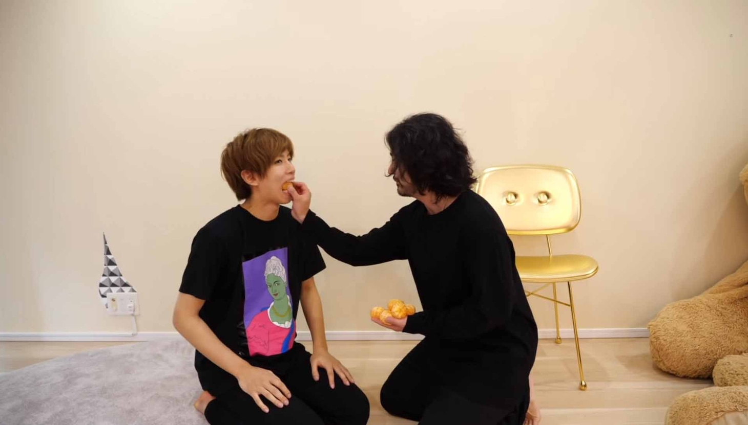 「山田孝之とはじめしゃちょーの質問コーナー！そして消えた200万円」より。