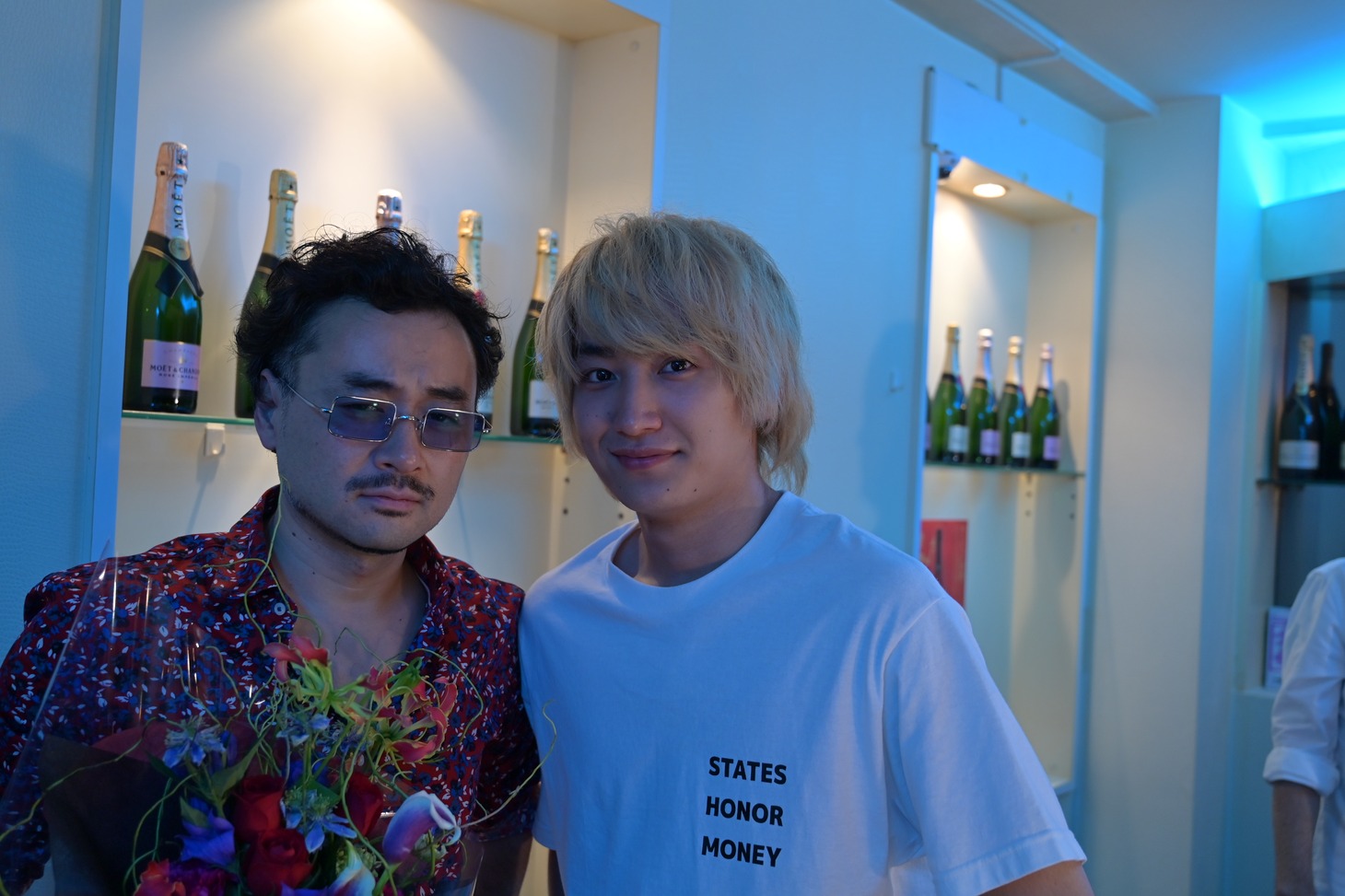 左から前野健太、金子大地。