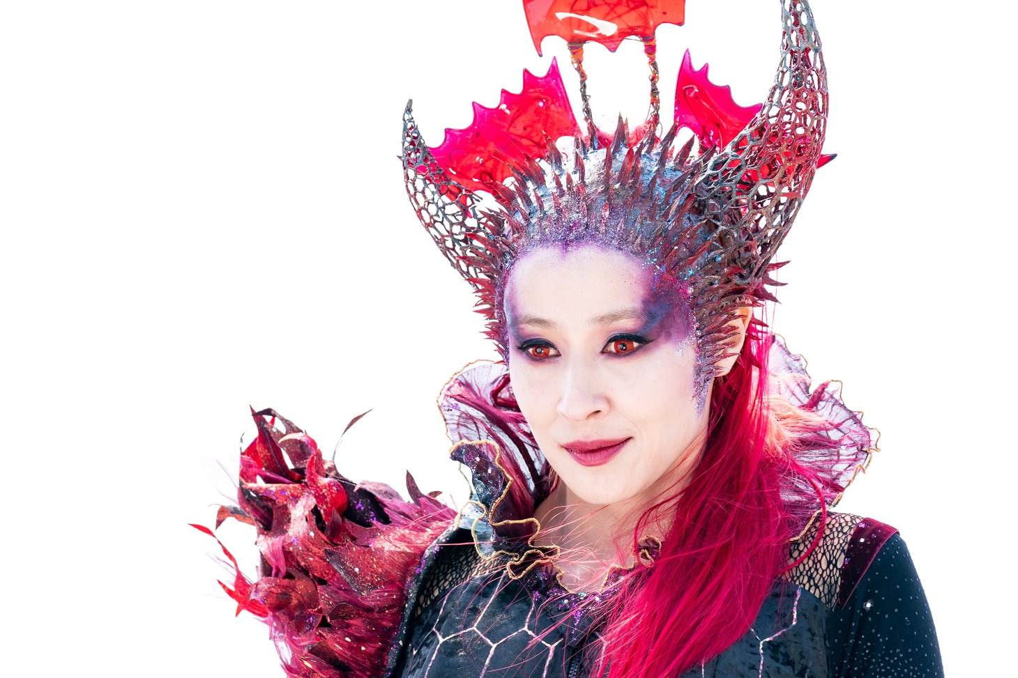 「超速パラヒーロー ガンディーン」より、水野美紀演じるラルー。（写真提供：NHK）