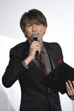 長尺でコール＆レスポンスを楽しむ藤井流星。