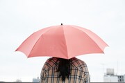 「サツキの雨傘 -折りたたみ-」使用イメージ