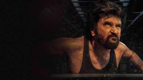 ラジニカーント演じるアーディティヤ・アルナーチャラム。