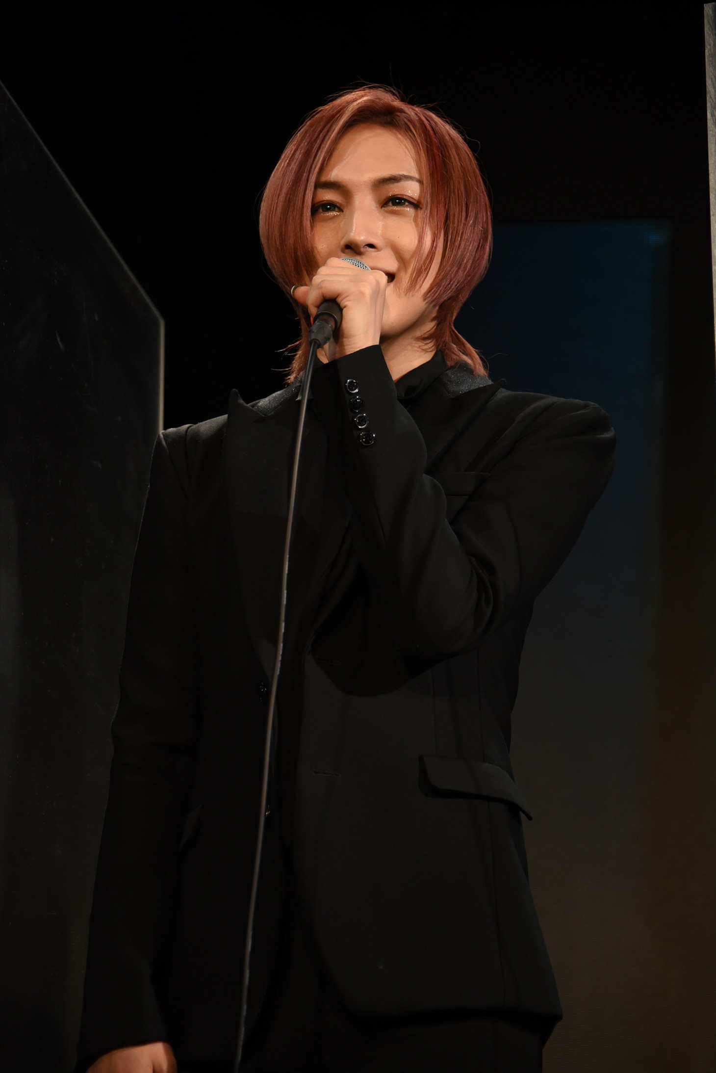 蒼井翔太