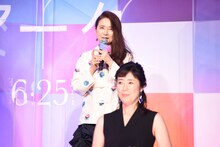 風吹ジュン（奥）