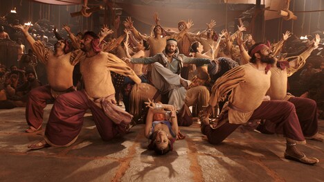 「バーフバリ 伝説誕生（完全版）」