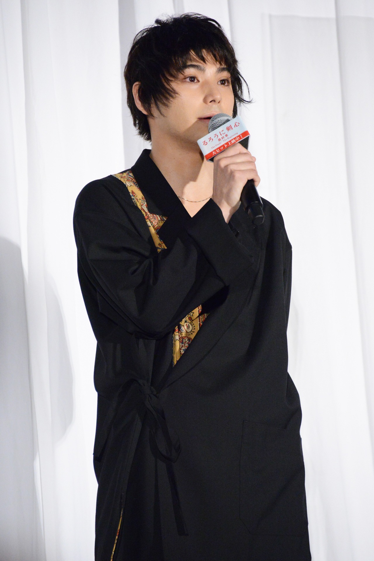 村上虹郎