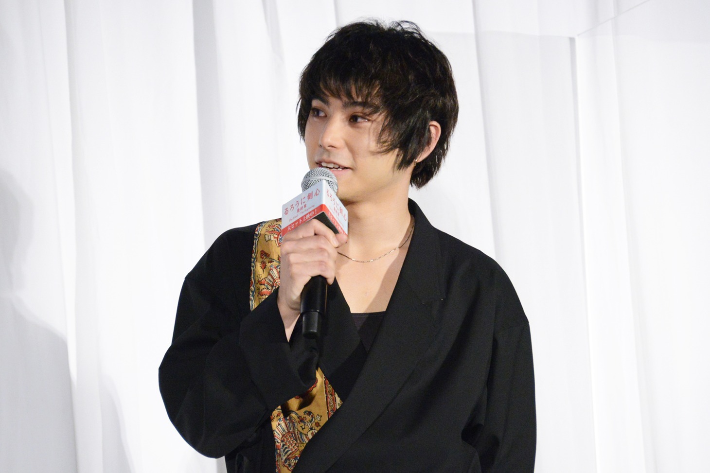 村上虹郎