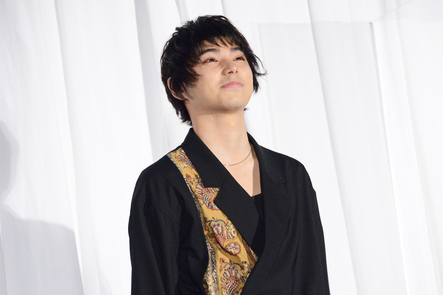村上虹郎