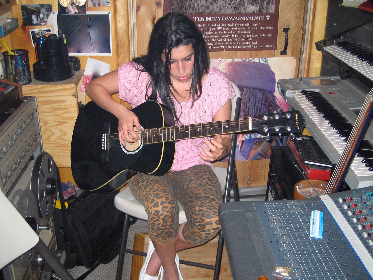 「AMY エイミー」 (c)2015 Universal Music Operations Limited (c)Nick Shymansky Photo by Nick Shymansky