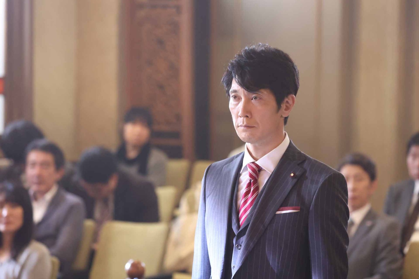 佐々木蔵之介演じる安斎高臣。