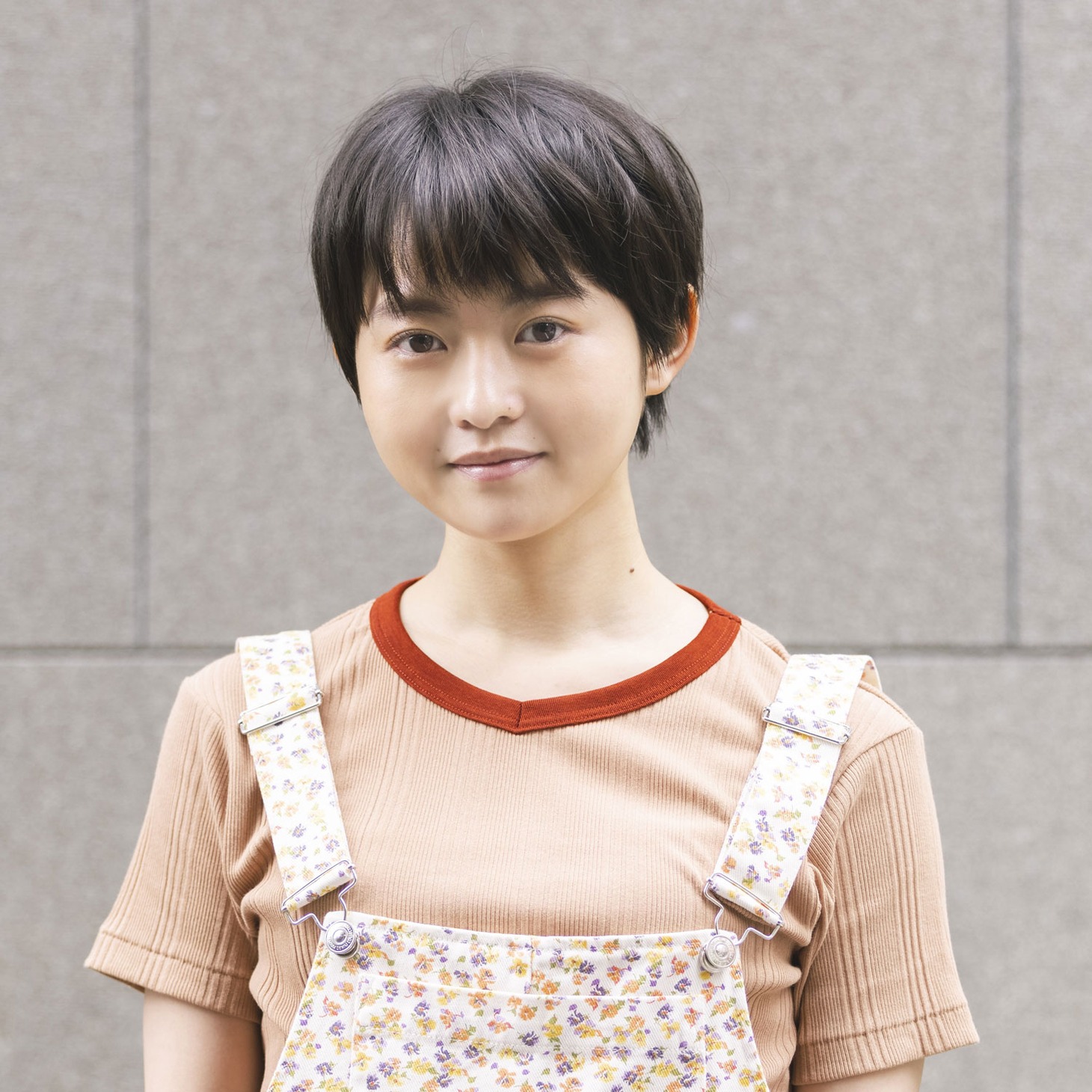 伊藤万理華演じる高村美園。