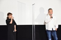 左から大島優子、瀬々敬久。