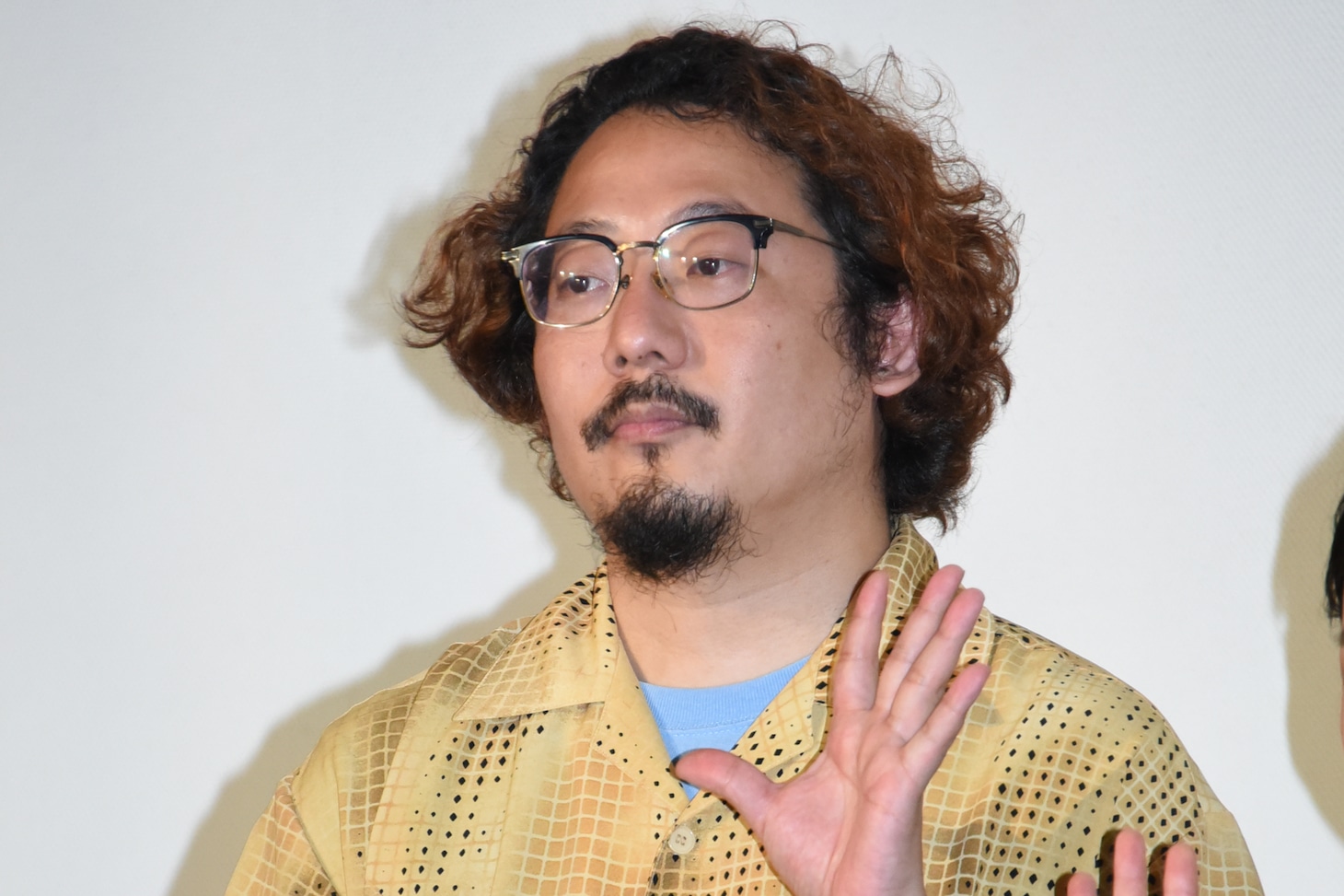 頃安祐良
