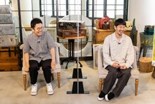 左から中野量太、浅田政志。