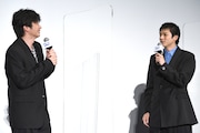 左から田中圭、山田裕貴。