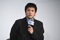 田中圭へのサプライズに号泣する山田裕貴。