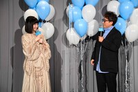 左から中田乃愛、ムロツヨシ。