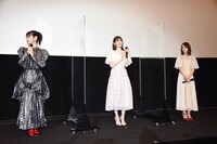 左から岡本夏美、松村沙友理、中村ゆりか。