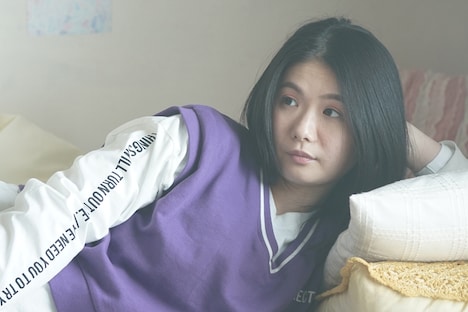 「Ribbon」より、小野花梨演じる妹。