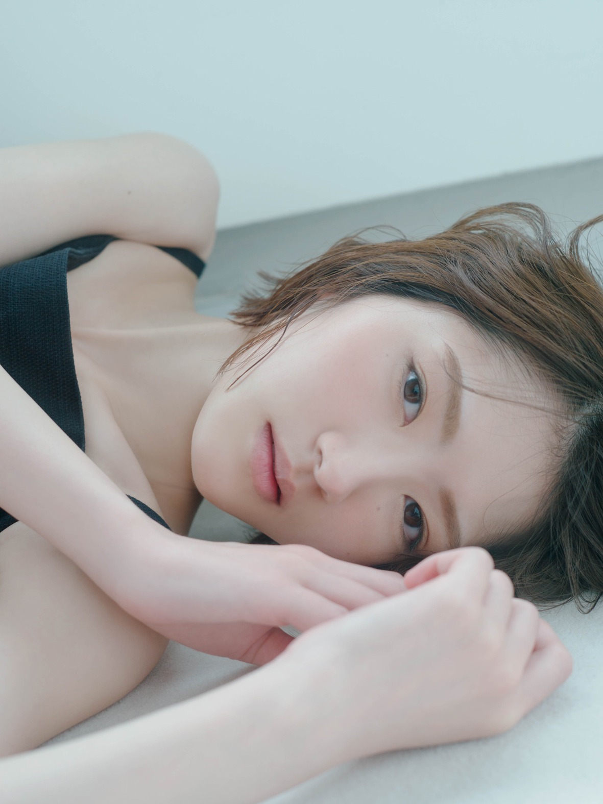 若月佑美セカンド写真集の掲載予定カット。（撮影：嶌村吉祥丸）