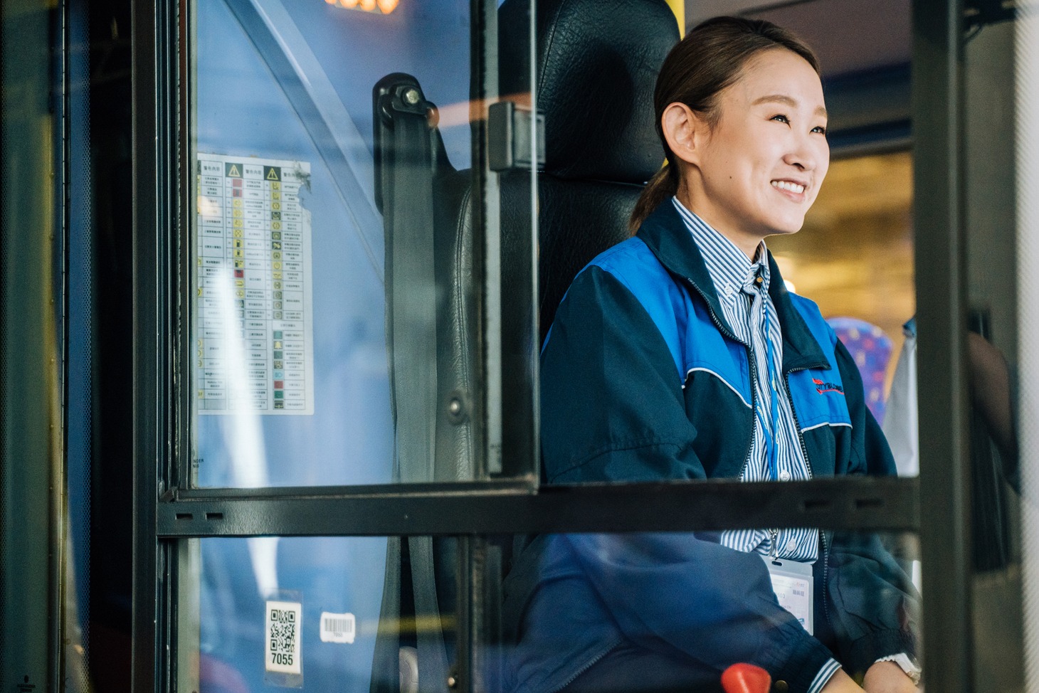 「人生の運転手（ドライバー）～明るい未来に進む路～」