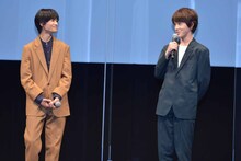 左から城桧吏、酒井大地。