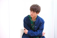 駐車技術に自信を見せる赤楚衛二。