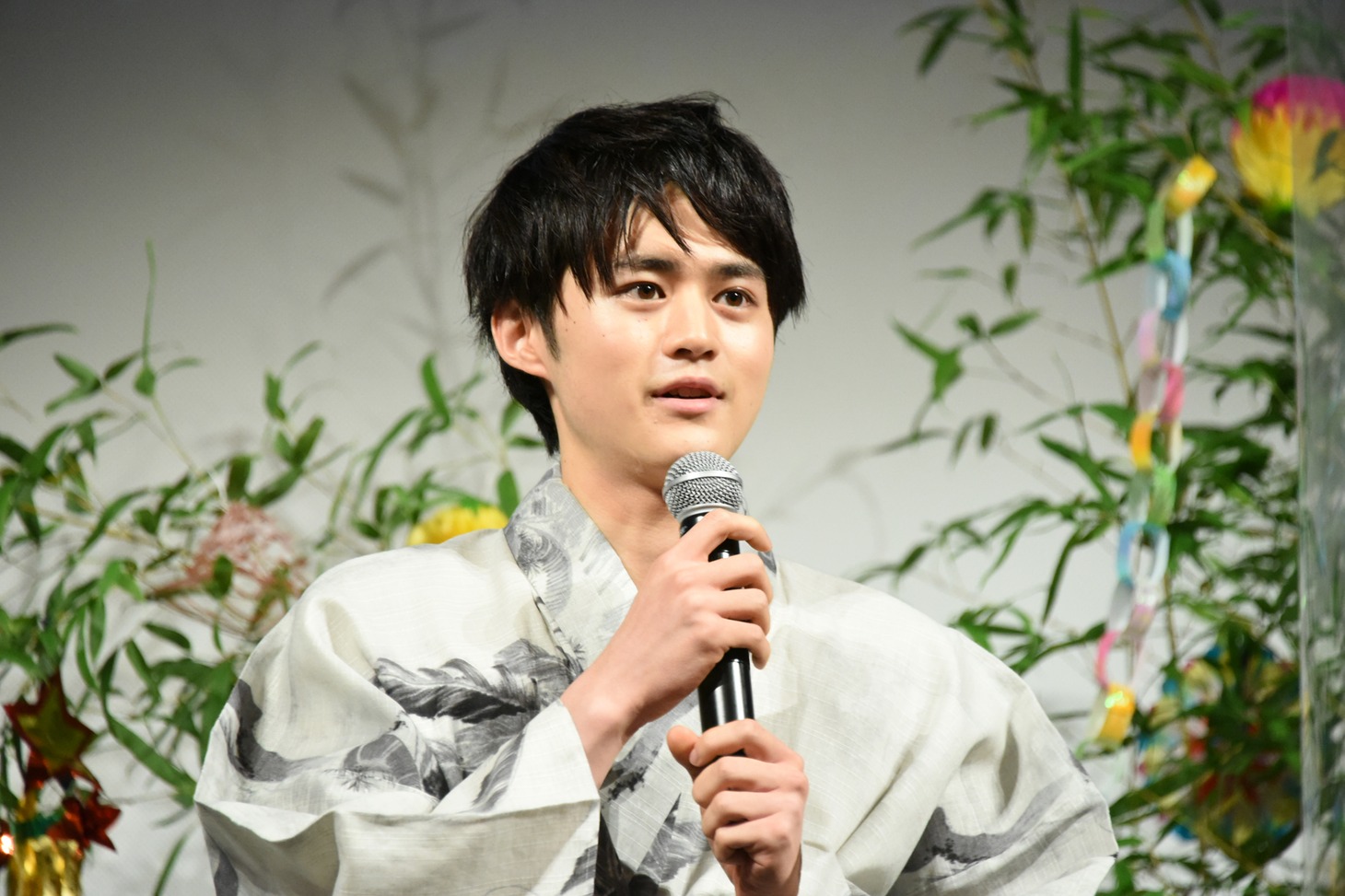 鈴鹿央士
