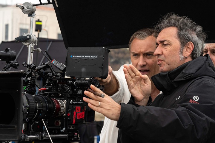 「ニュー・ポープ 悩める新教皇」ティザー映像メイキング写真