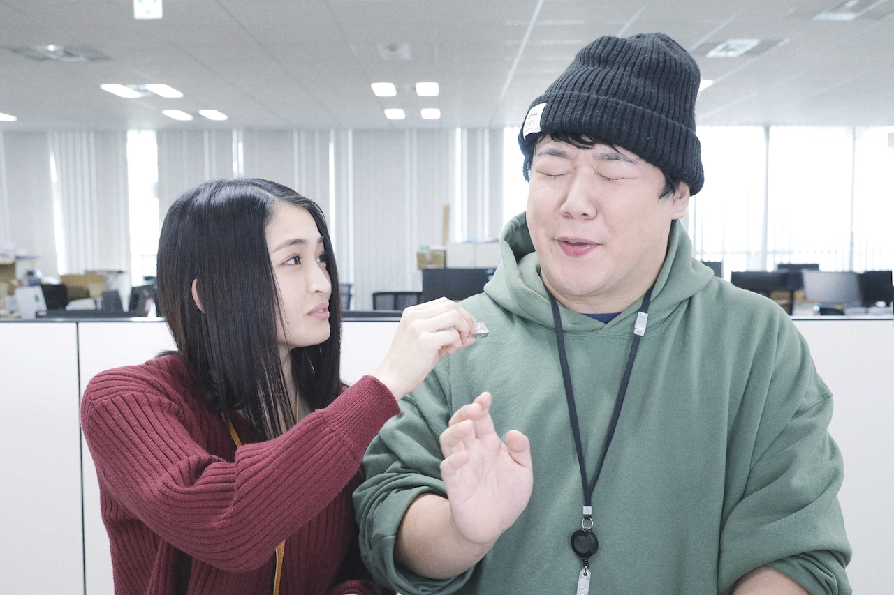 岡本玲とラランドニシダが先輩後輩演じる「初情事まであと1時間」第5話新カット