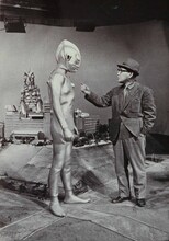 円谷英二 (c)円谷プロ