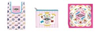 左から「エコバッグ」（税込2090円）、「サテンポーチ」（税込1815円）、「バンダナハンカチ」（税込1650円）。