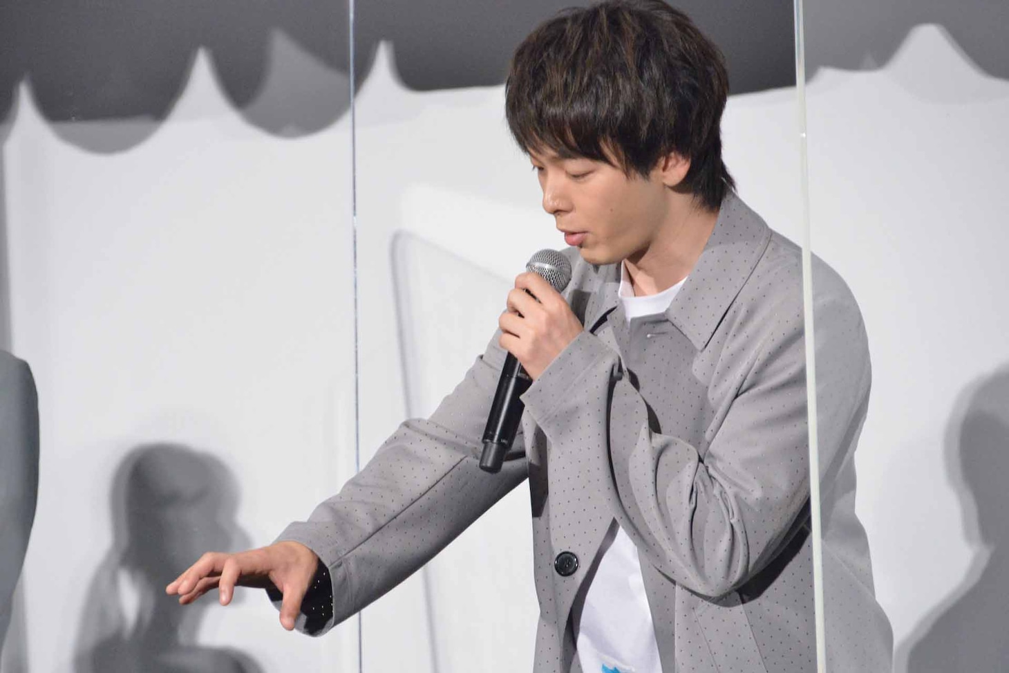 中村倫也