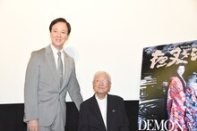 左から坂東玉三郎、篠田正浩。