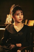 広山詞葉演じる九条真弓。