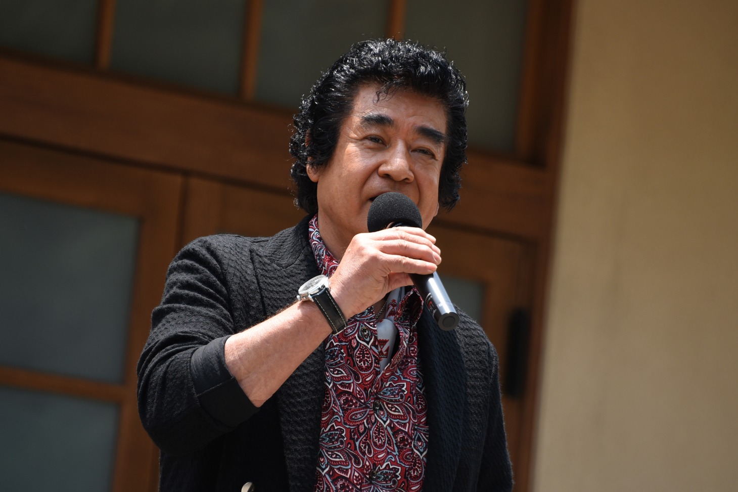 藤岡弘、