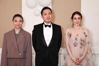 左から三浦透子、濱口竜介、霧島れいか。(c)Kazuko WAKAYAMA