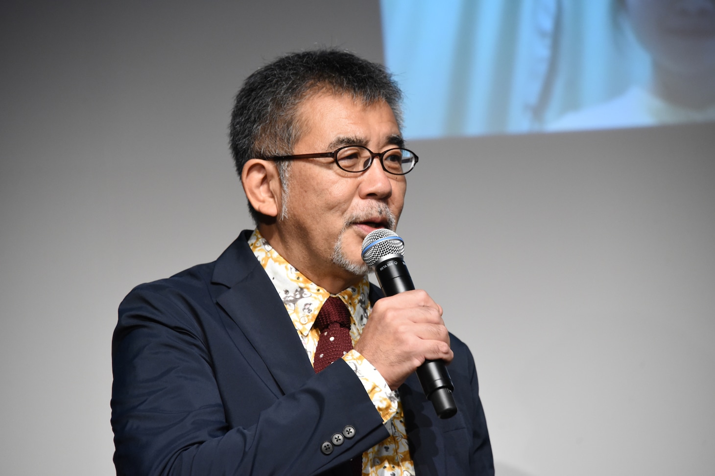 篠原哲雄