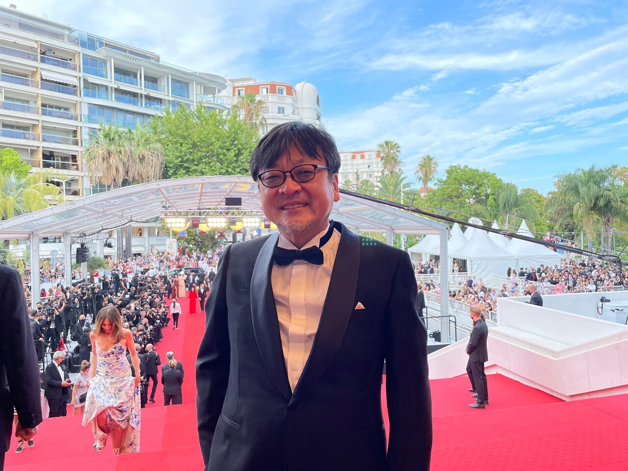 「竜とそばかすの姫」カンヌで上映、拍手と歓声に包まれた細田守「この作品は幸せ」