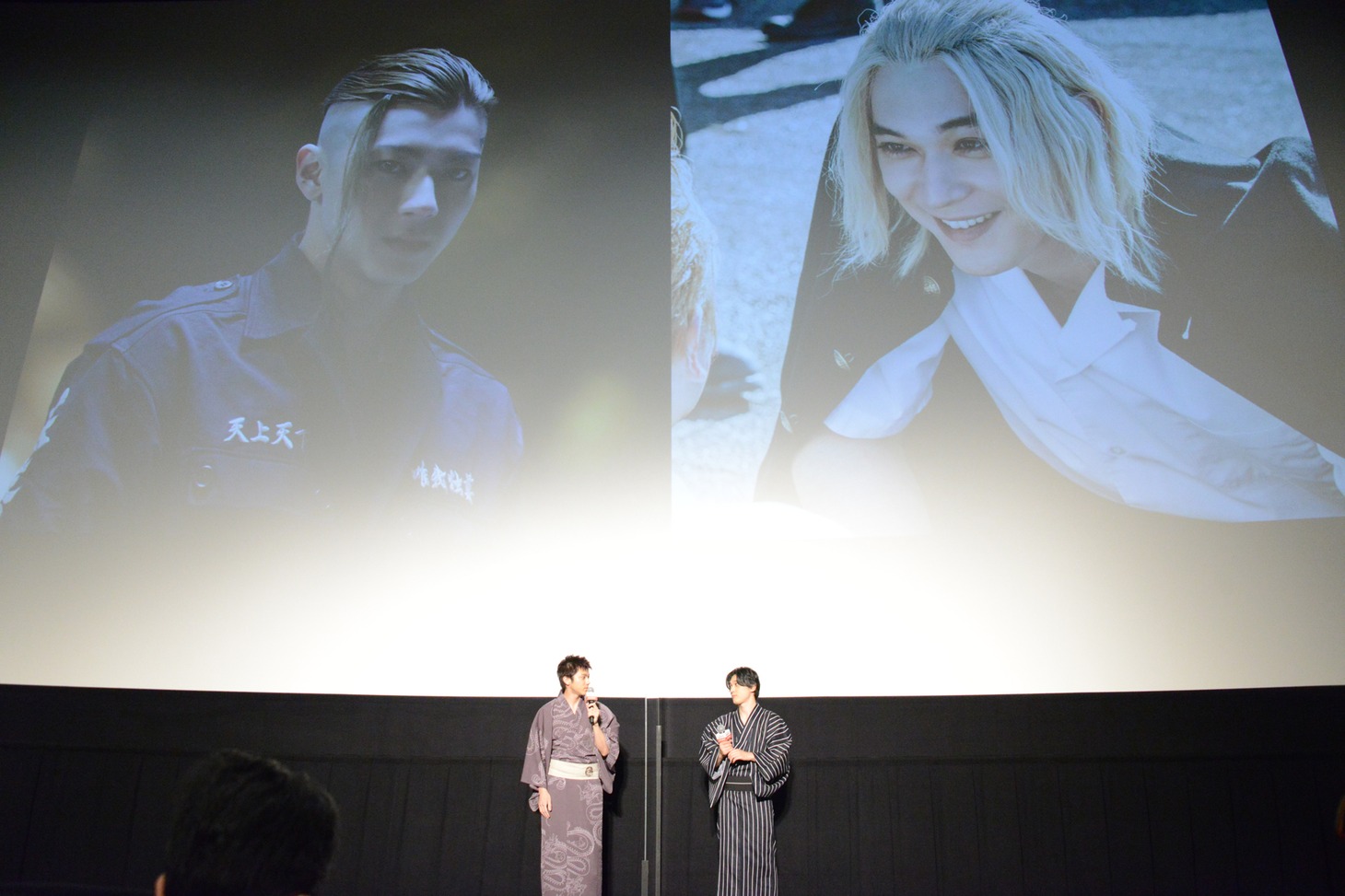 左から山田裕貴、吉沢亮。
