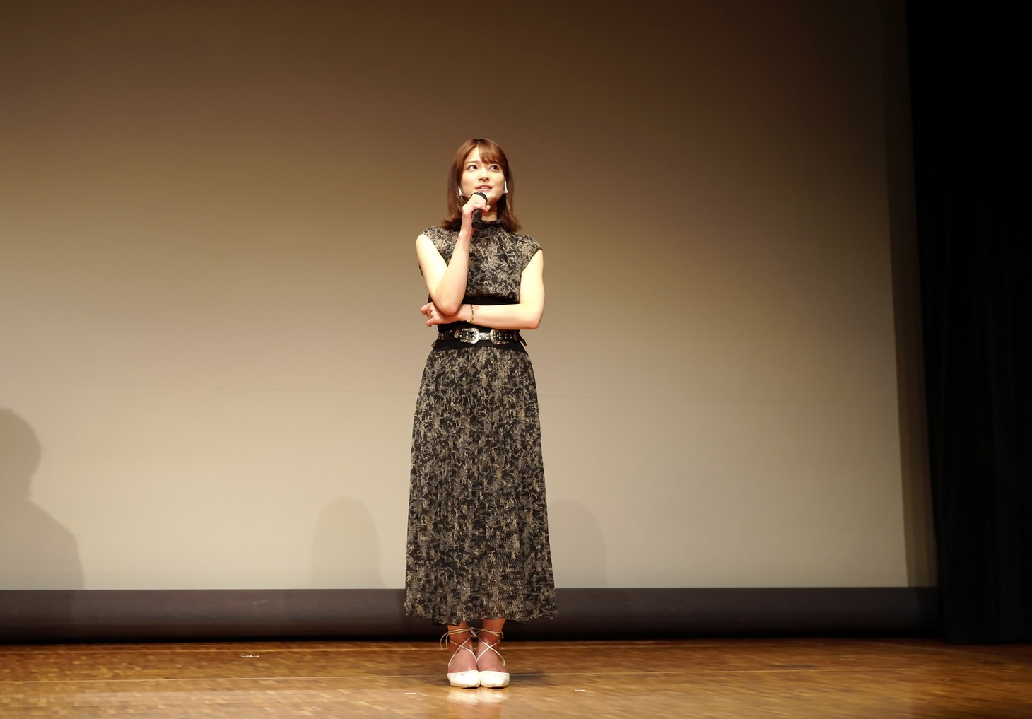 織田奈那