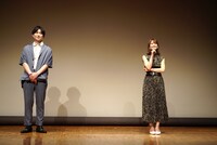 左から日向野祥、織田奈那。