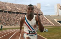 「栄光のランナー／1936ベルリン」 (c)2016 Trinity Race GmbH / Jesse Race Productions Quebec Inc. All Rights Reserved.