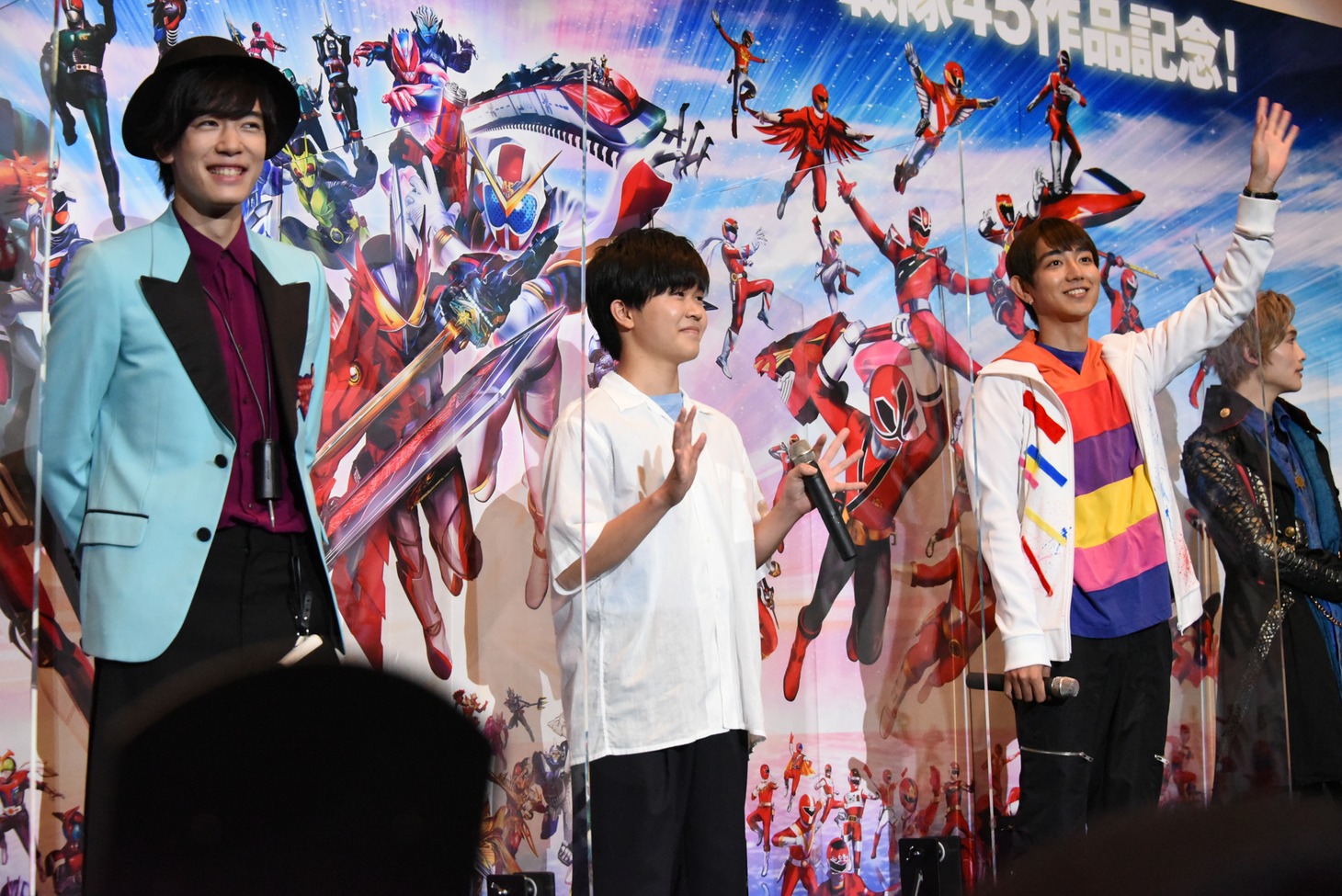 左から内藤秀一郎、鈴木福、駒木根葵汰。