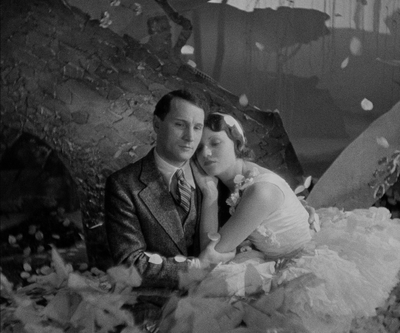 「ル・ミリオン」 (c)1931 - TF1 INTERNATIONAL - SOCIETE DES FILMS - SONORES TOBIS
